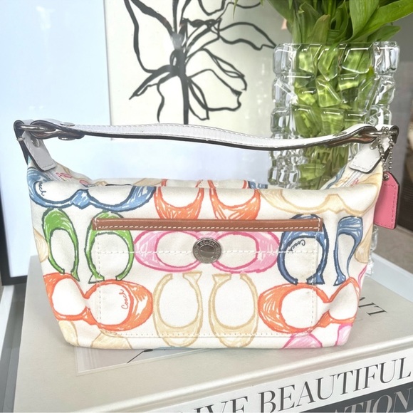 GUC COACH scribble pouch - Picture 2 of 5